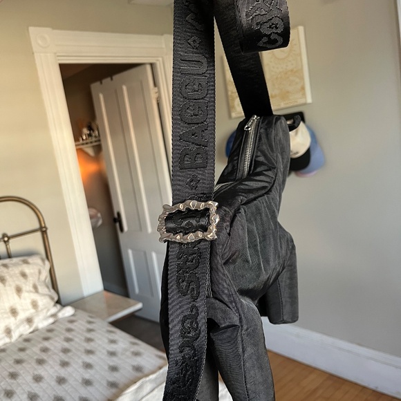 BAGGU x Collina Strada Horse Bag - Picture 2 of 5